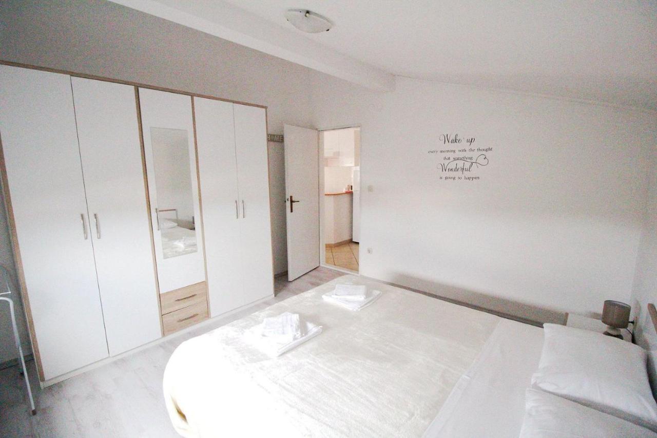 Apartman Eli 2 Ρόβινι Εξωτερικό φωτογραφία